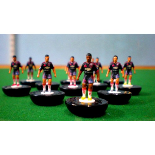 Subbuteo Andrew Table Soccer Manchester United 2015-16 3rd Jersey on Classic Hasbro Bases